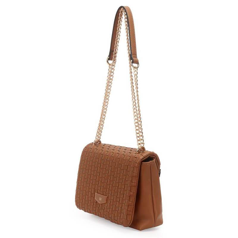 Bolsa tiracolo WJ Wisky vista lateral mostrando detalhes da alça e textura
